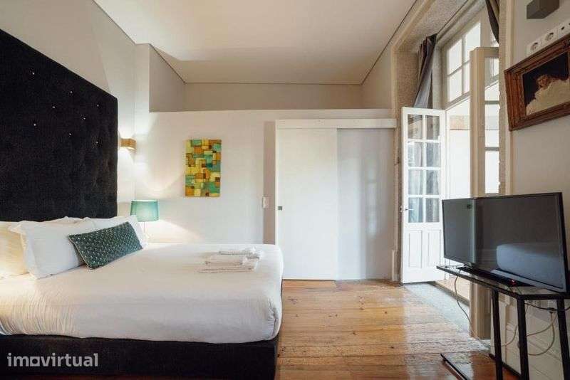 Arrendo T1 Centro do Porto - Apartamento Mobilado com Jardim - Grande imagem: 4/12