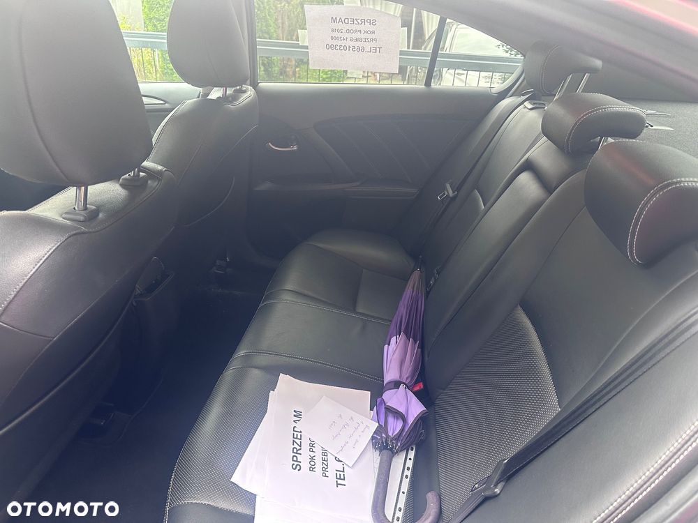 Toyota Avensis 1.8 Prestige MS - 10