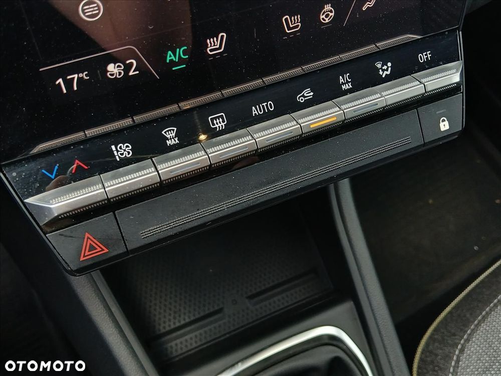 Renault Captur - 17
