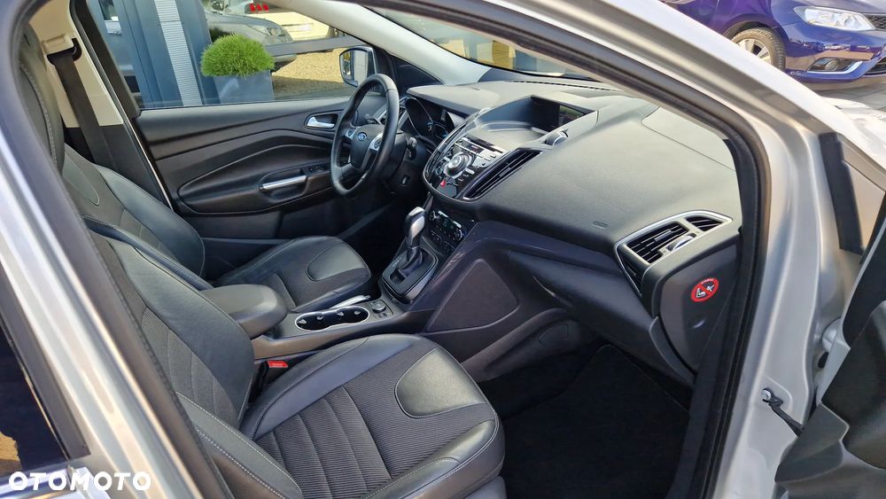 Ford Kuga 1.5 EcoBoost 4x4 Titanium - 9