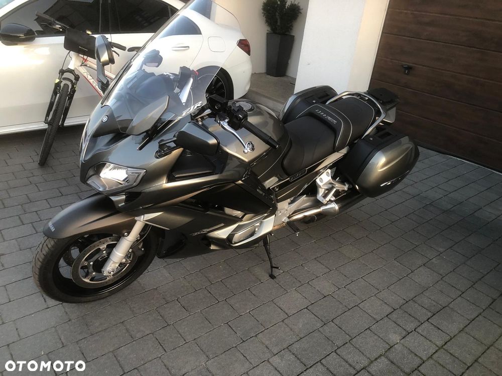 Yamaha FJR - 5