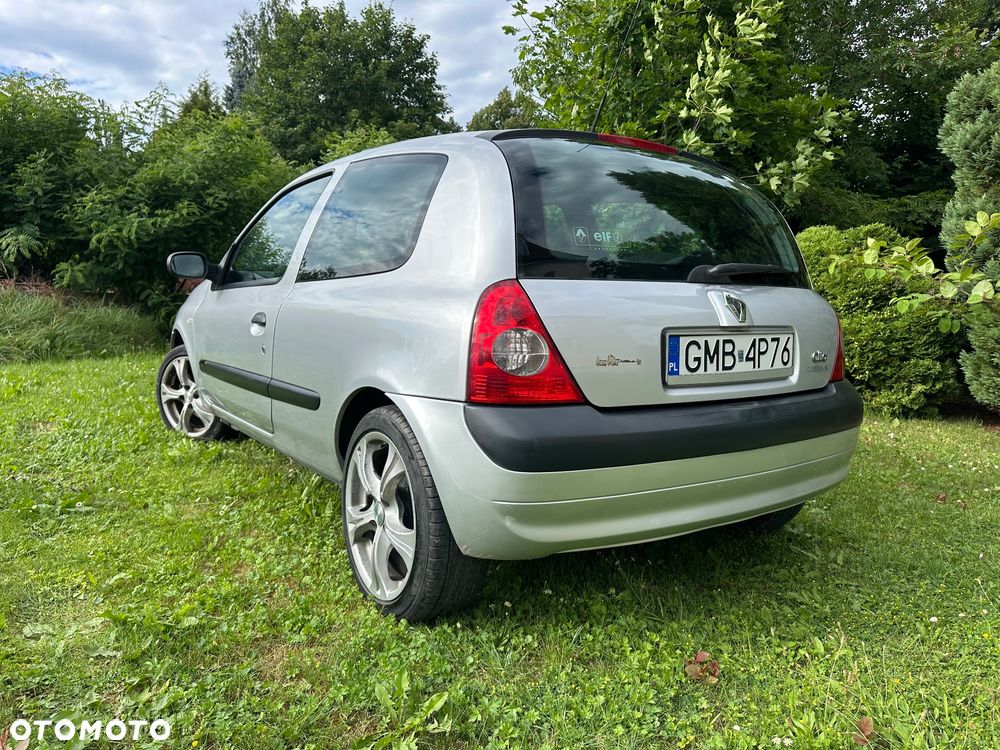 Renault Clio 1.2 16V Authentique - 6