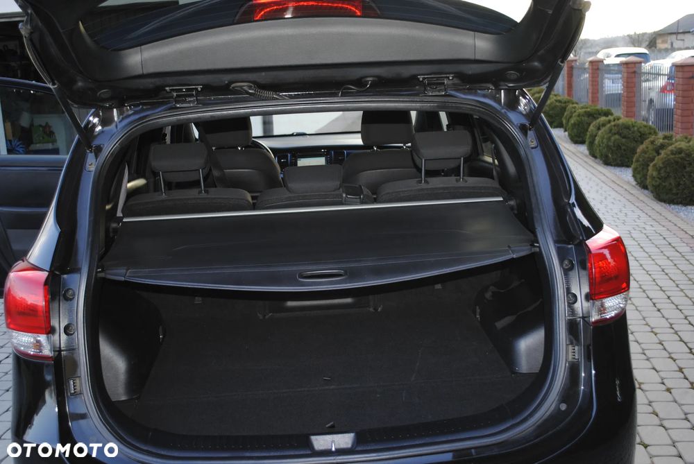 Kia Carens 1.7 CRDi 115 Fifa World Cup Edition - 18