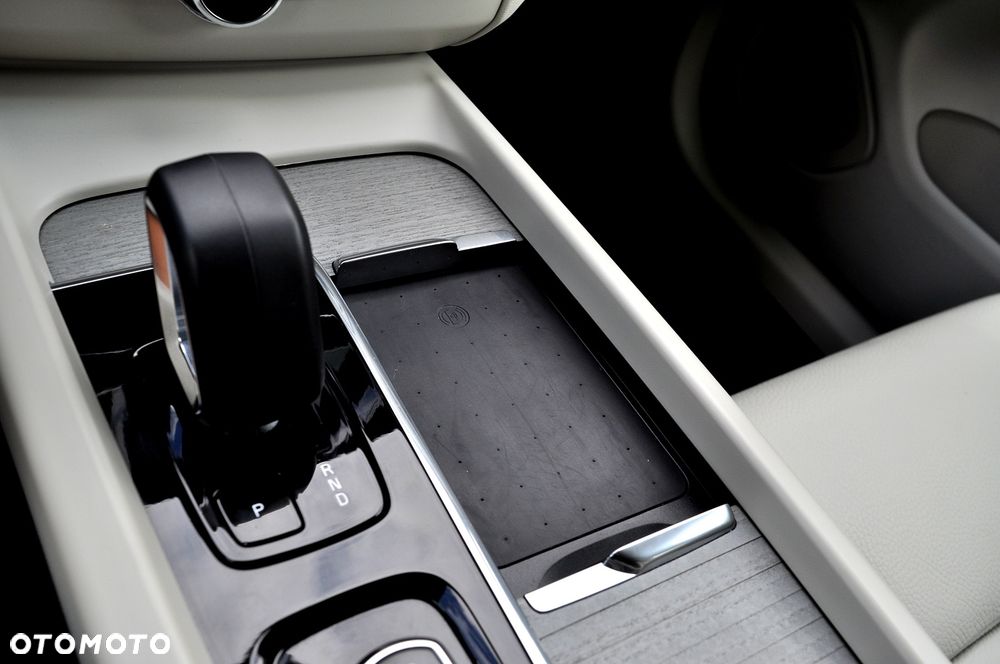 Volvo XC 60 B4 D Geartronic RDesign - 18