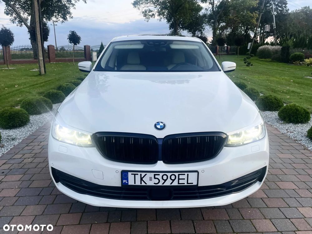 BMW 6GT - 2