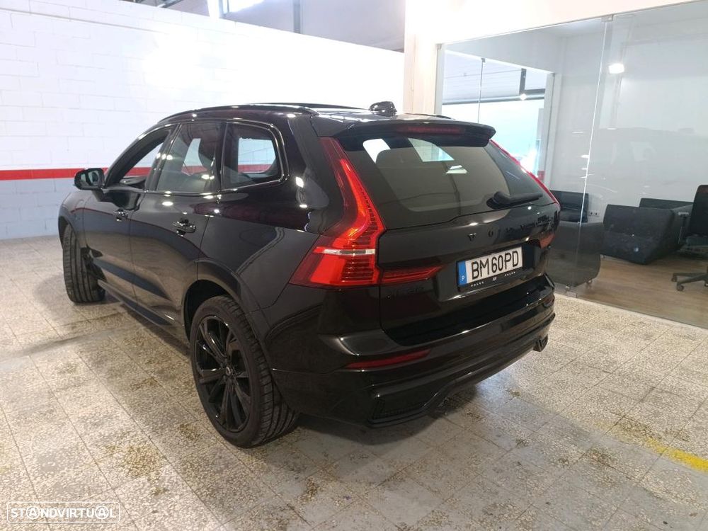 Volvo XC 60 2.0 T6 PHEV Black Edition - 3