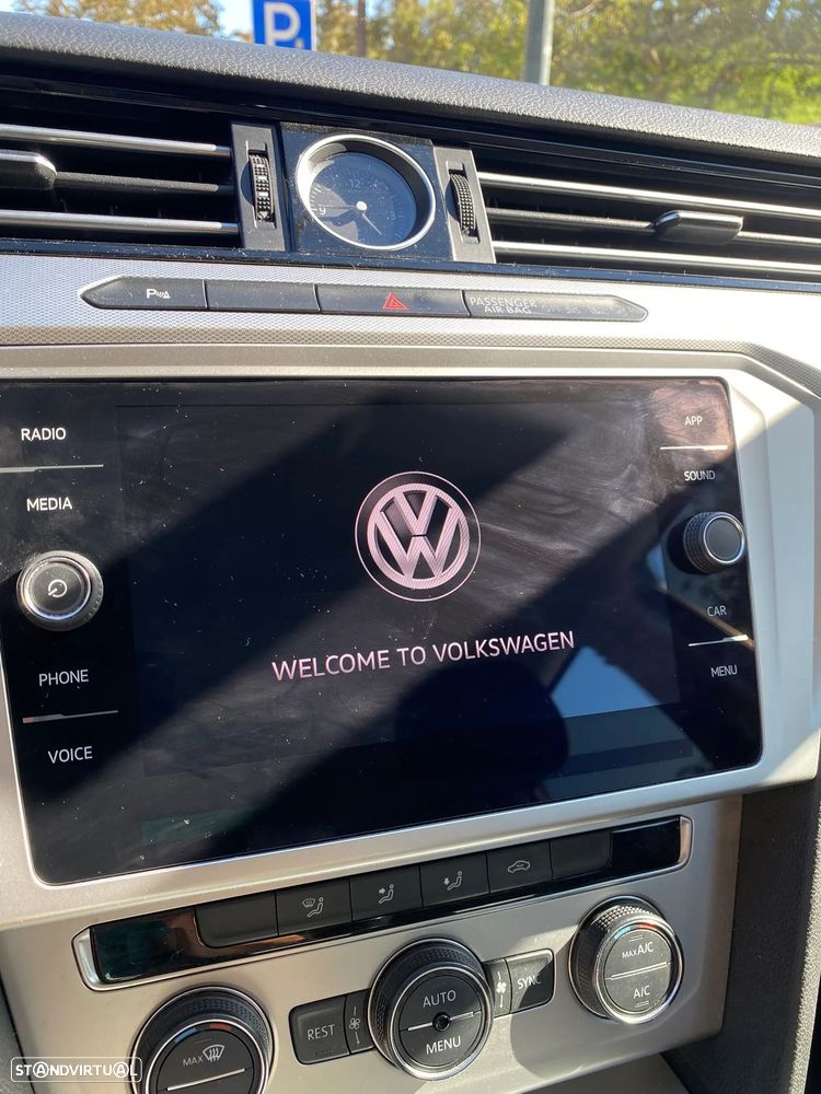 VW Passat Variant 2.0 TDi Confortline - 7
