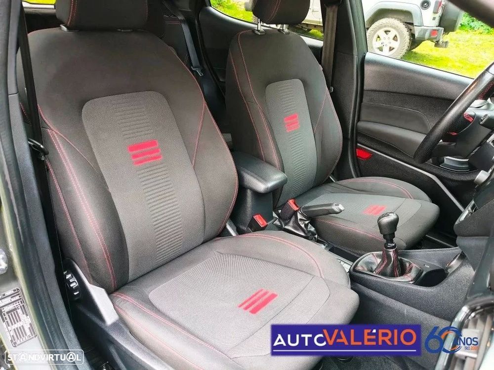 Ford Fiesta 1.0 EcoBoost ST-Line - 28