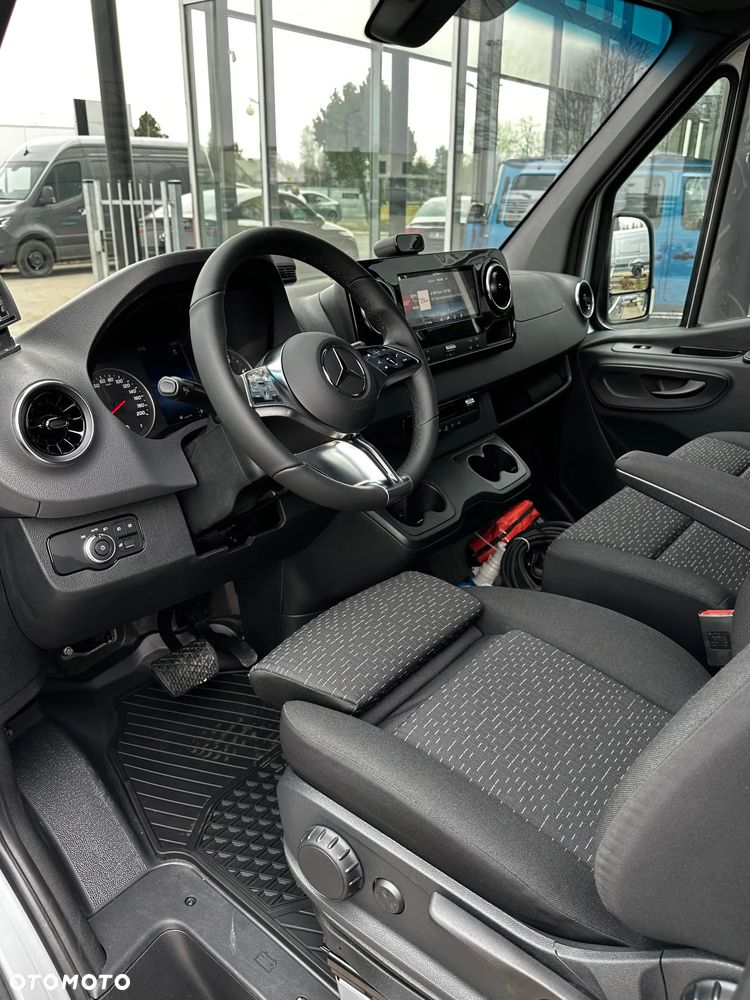 Mercedes-Benz Sprinter 317 CDI Furgon PRO Standard - 12