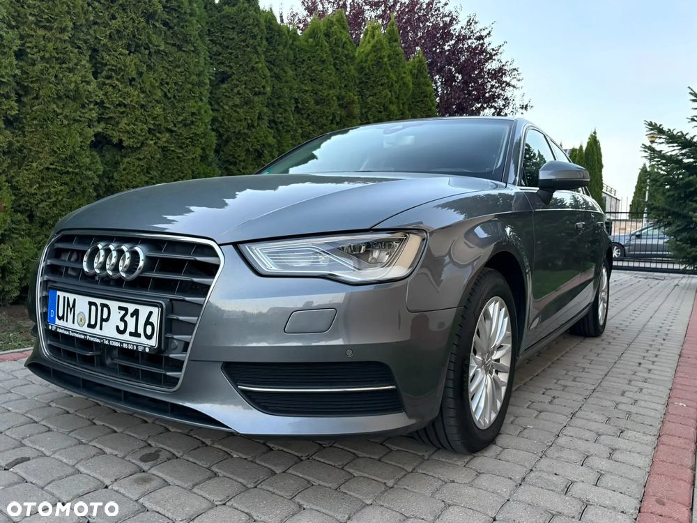 Audi A3 Sportback 2.0 TDI S tronic Ambiente - 4