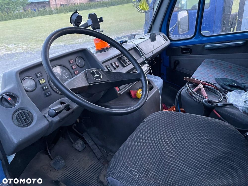 Mercedes-Benz 410D - 5