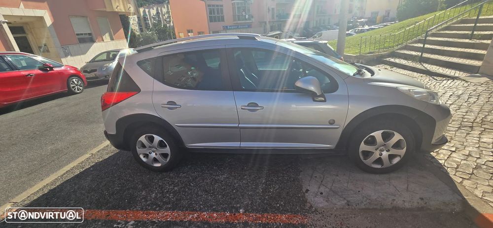 Peugeot 207 SW 1.6 HDi Outdoor - 2