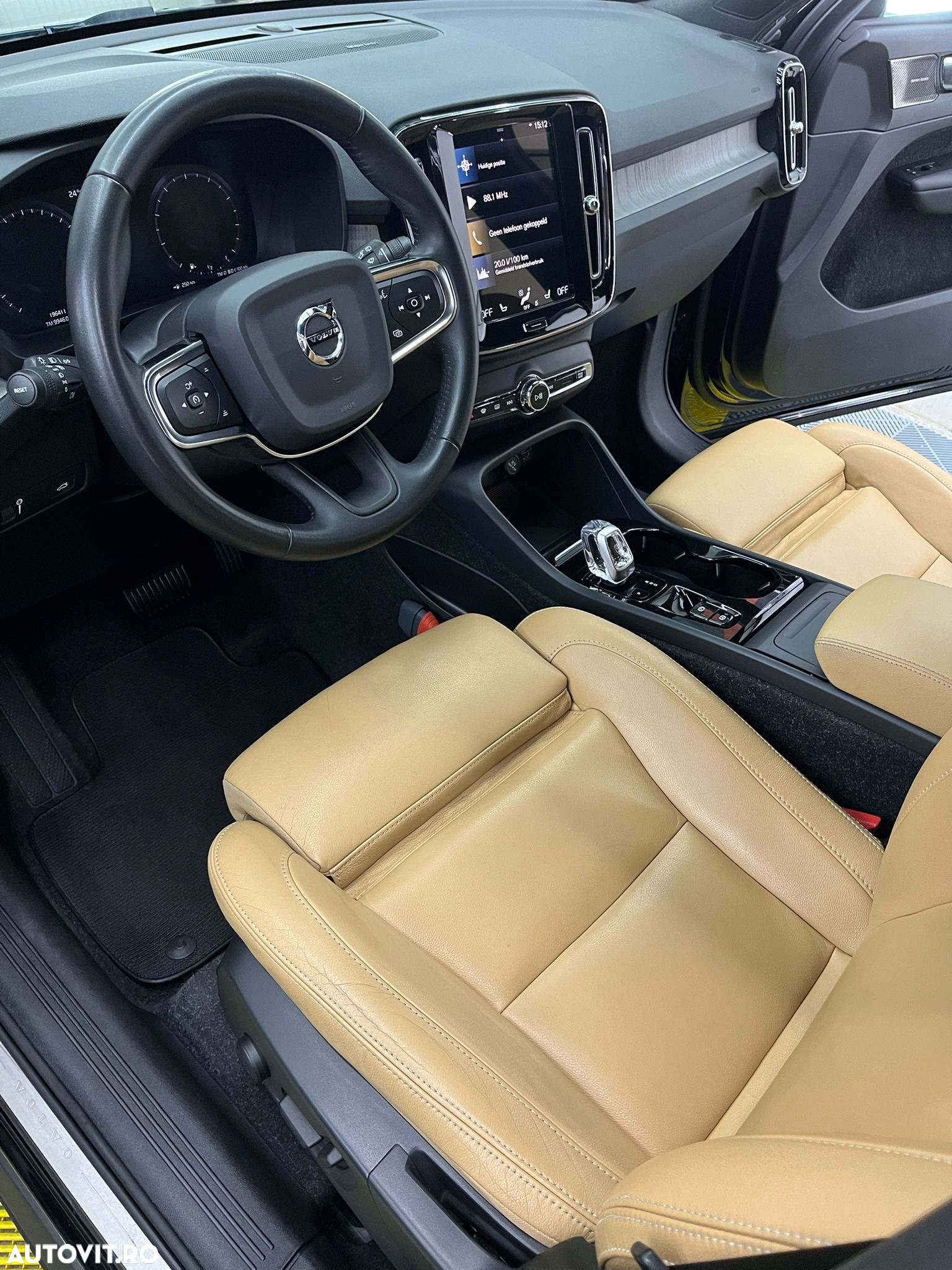 Volvo XC 40 T3 Inscription - 12