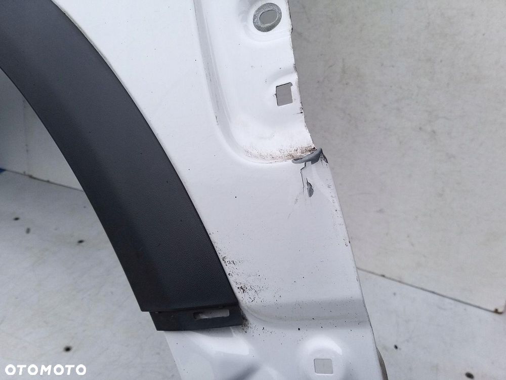 BŁOTNIK PRZEDNI LEWY OPEL ANTARA BIAŁY GAZ - 4