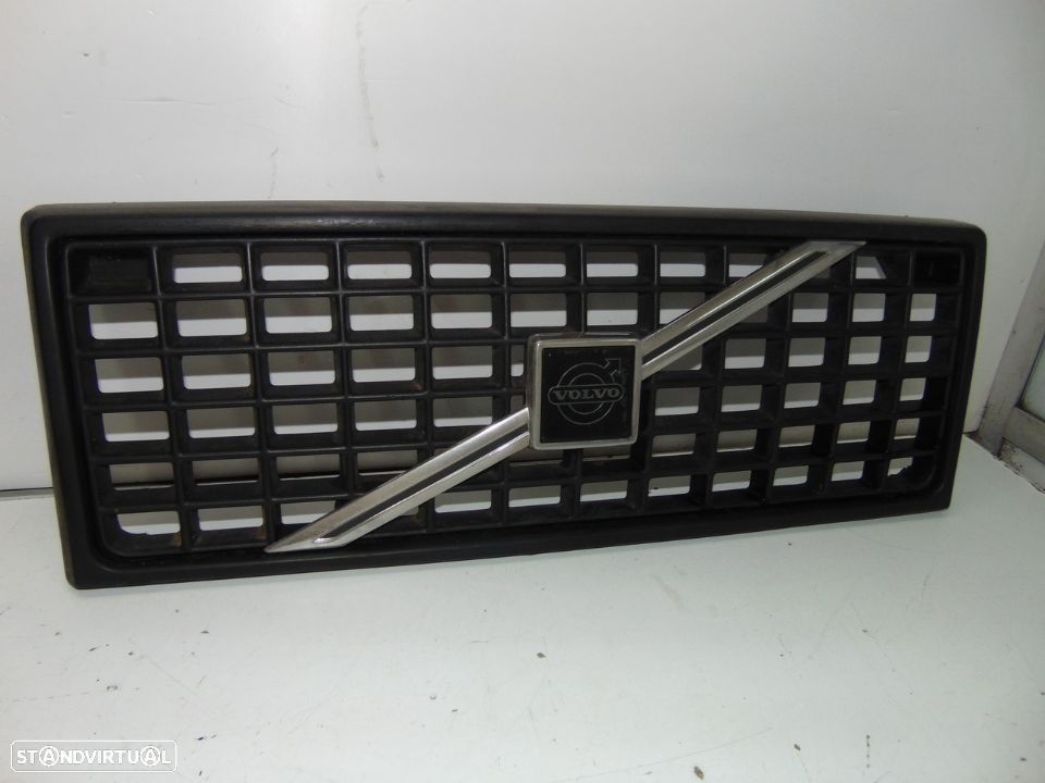 Volvo 244,245 grelha 1º modelo farol redondo - 5