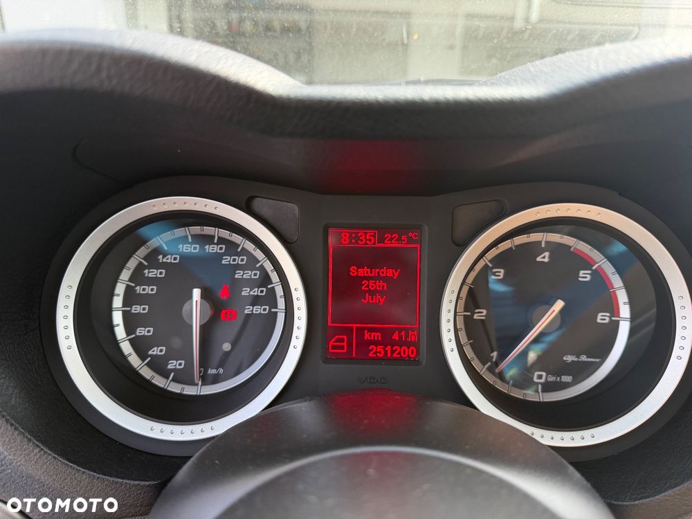 Alfa Romeo 159 1.9JTDM Distinctive - 12