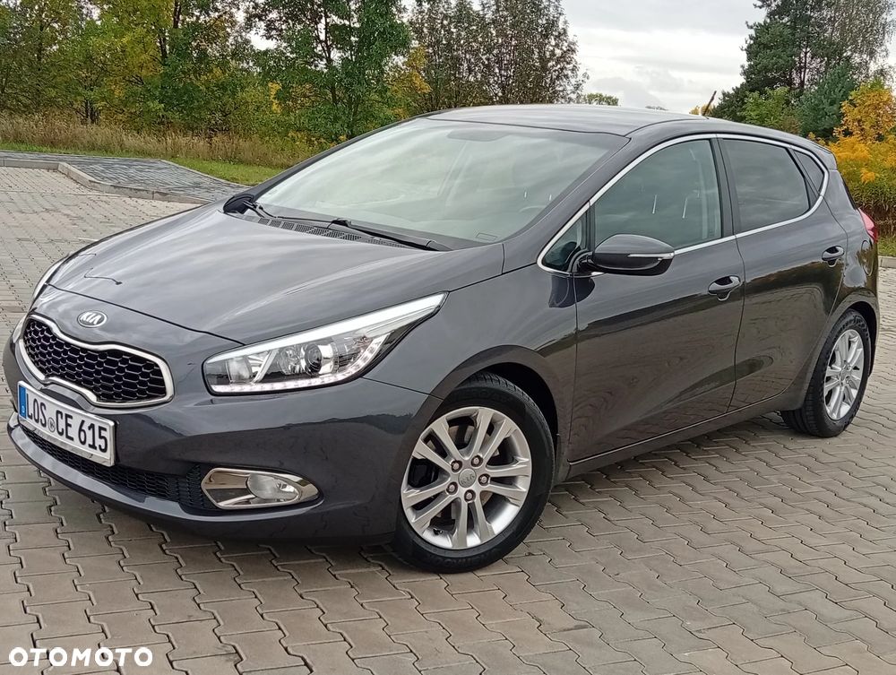 Kia Ceed 1.6 CRDi 128 Platinum Edition - 2