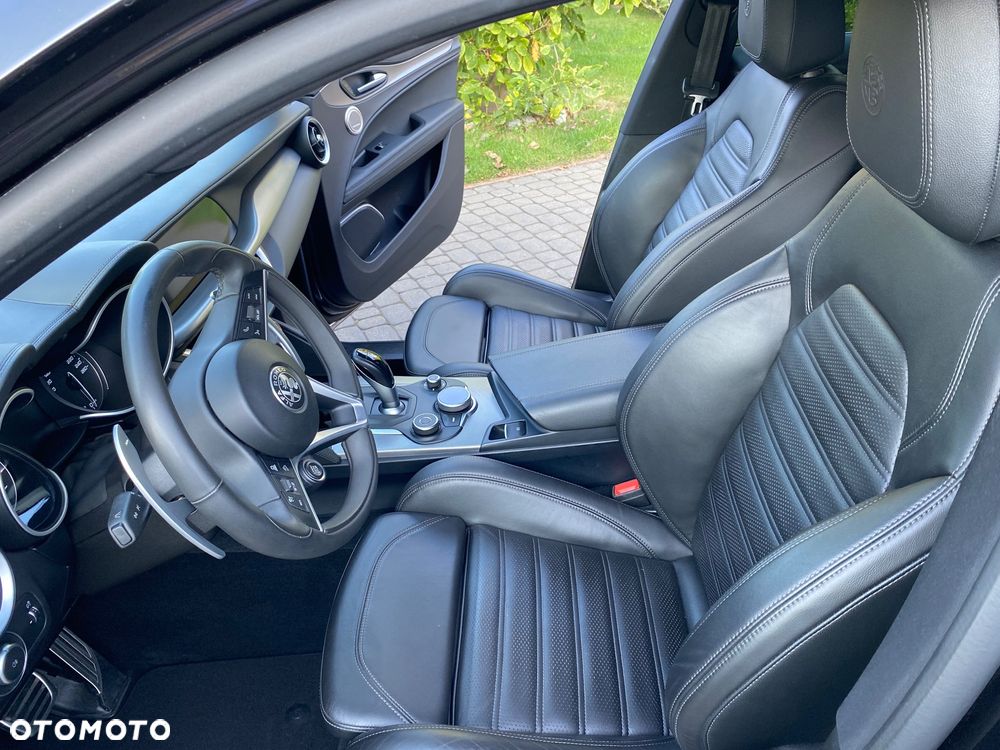Alfa Romeo Stelvio 2.0 Turbo Executive Q4 - 22