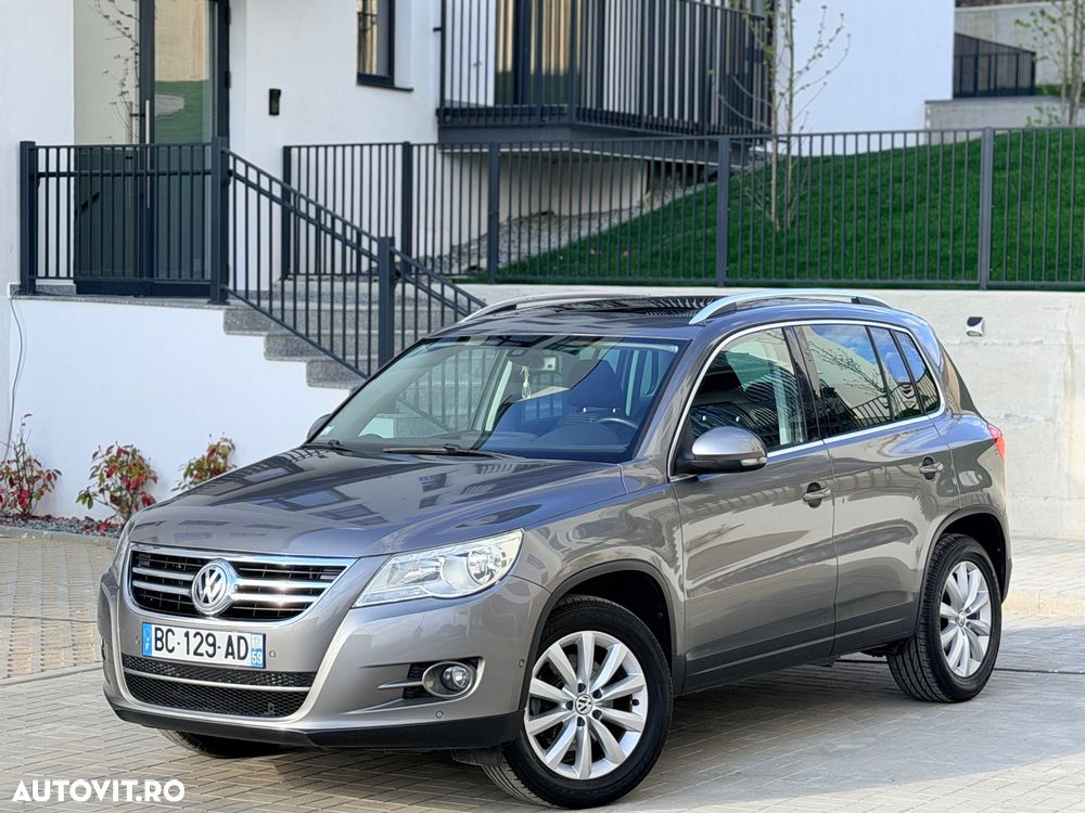 Volkswagen Tiguan 2.0 TDI DPF BlueMotion Technology Lounge Sport & Style - 2