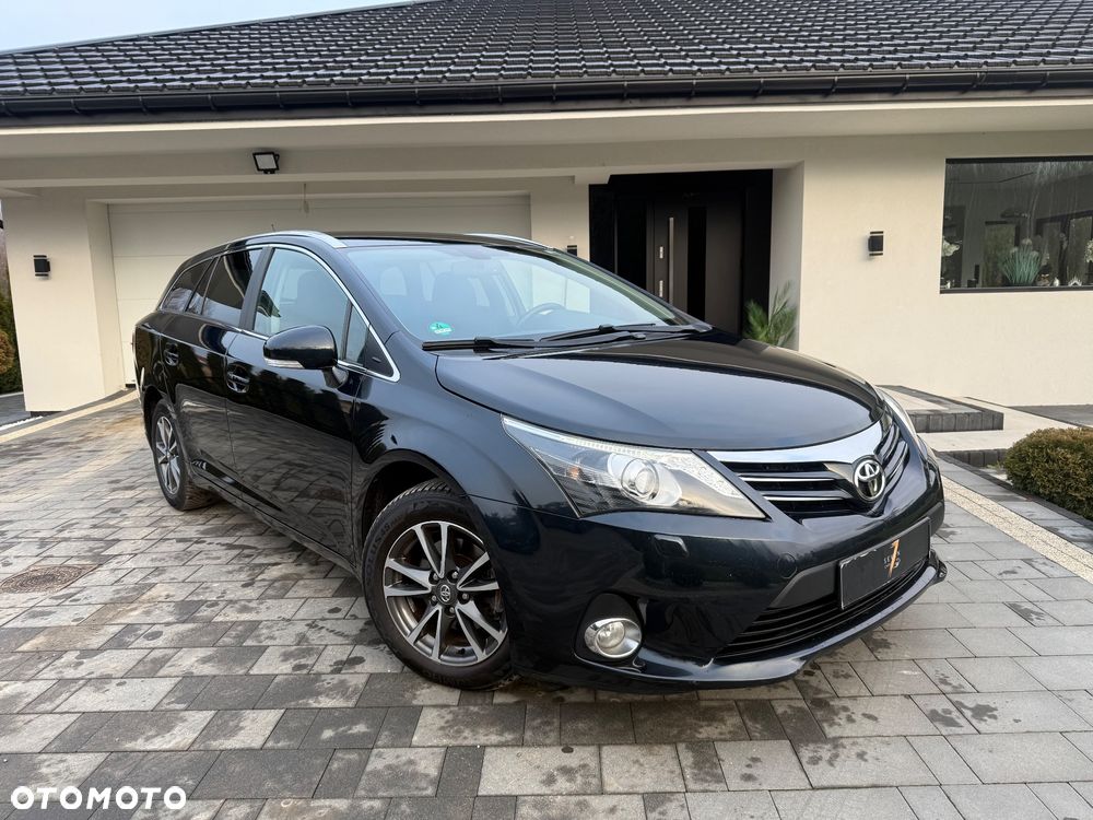 Toyota Avensis 2.0 D-4D Executive - 7