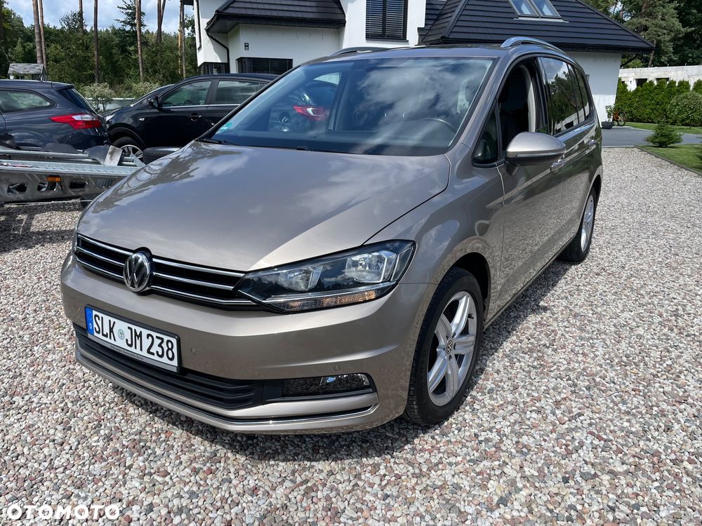 Volkswagen Tiguan - 1