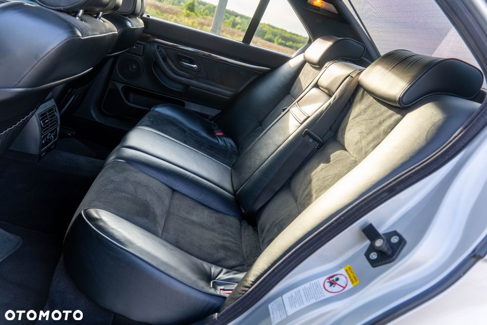 BMW Seria 7 740i - 31