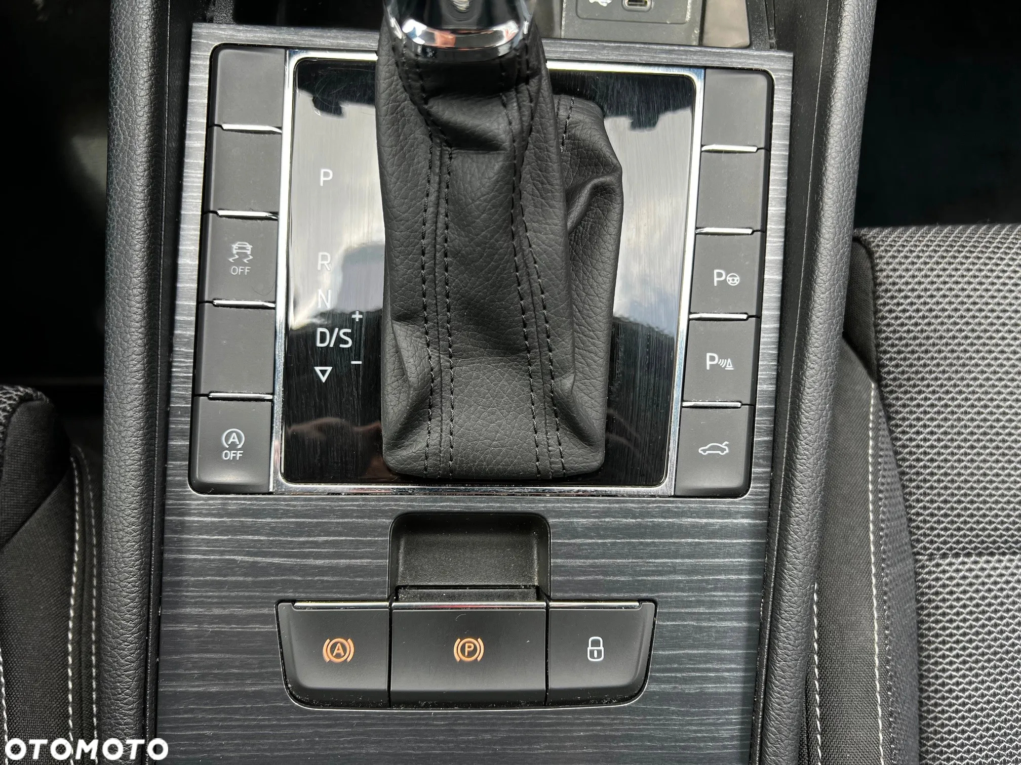 Skoda Superb 2.0 TSI Style DSG - 30