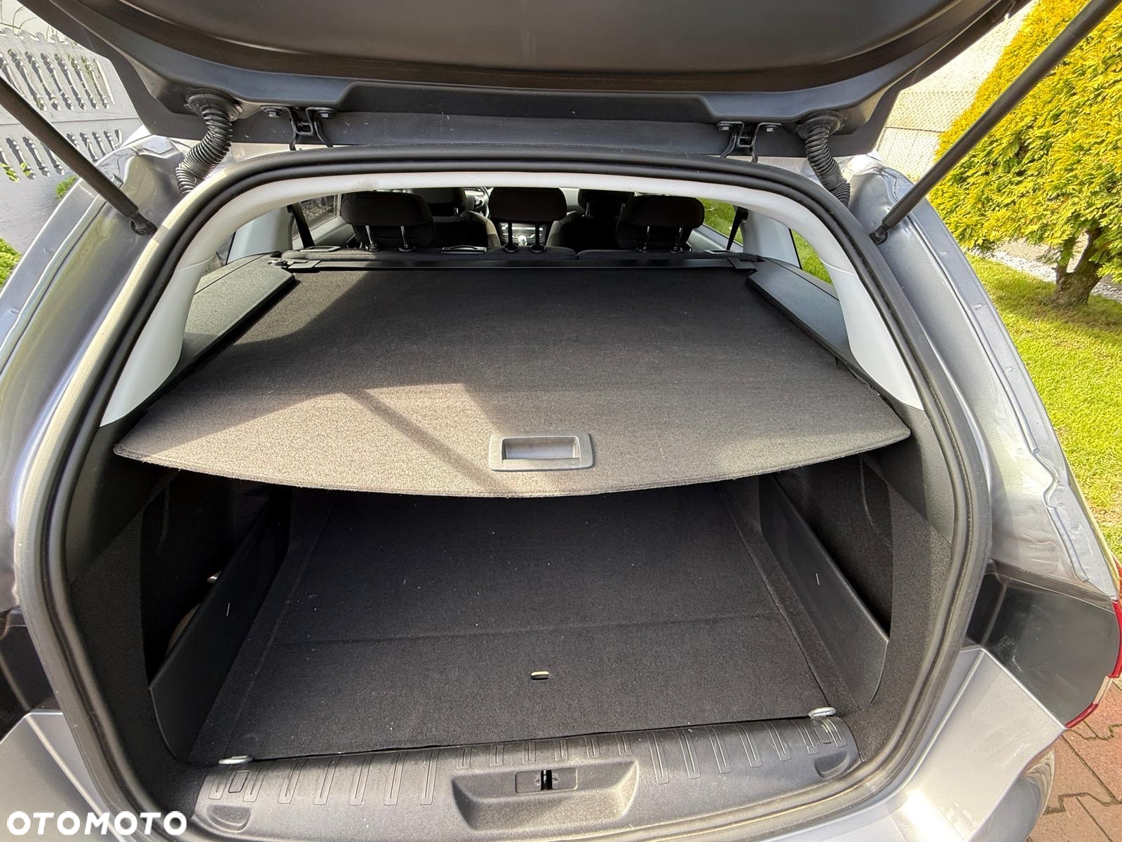 Peugeot 308 SW 1.5 BlueHDi Access S&S - 8