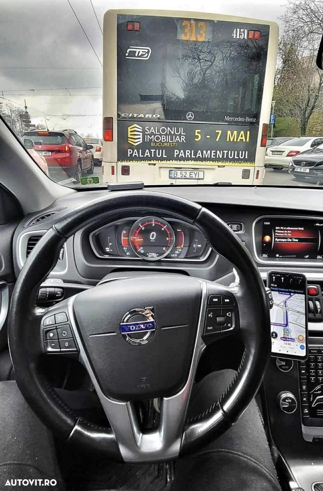Volvo V40 D4 VEA R-Design - 7