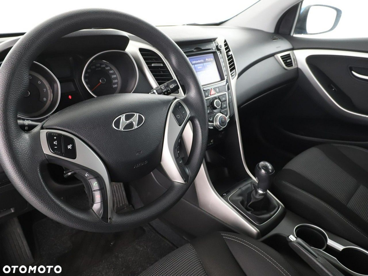 Hyundai i30 blue Kombi 1.4 Trend - 14