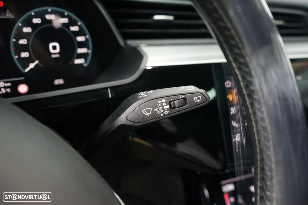 Audi e-tron 50 quattro S line - 35