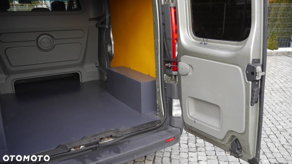Renault TRAFIC - 29