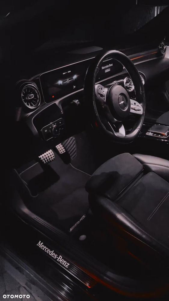 Mercedes-Benz CLA 220 AMG Line 7G-DCT - 11