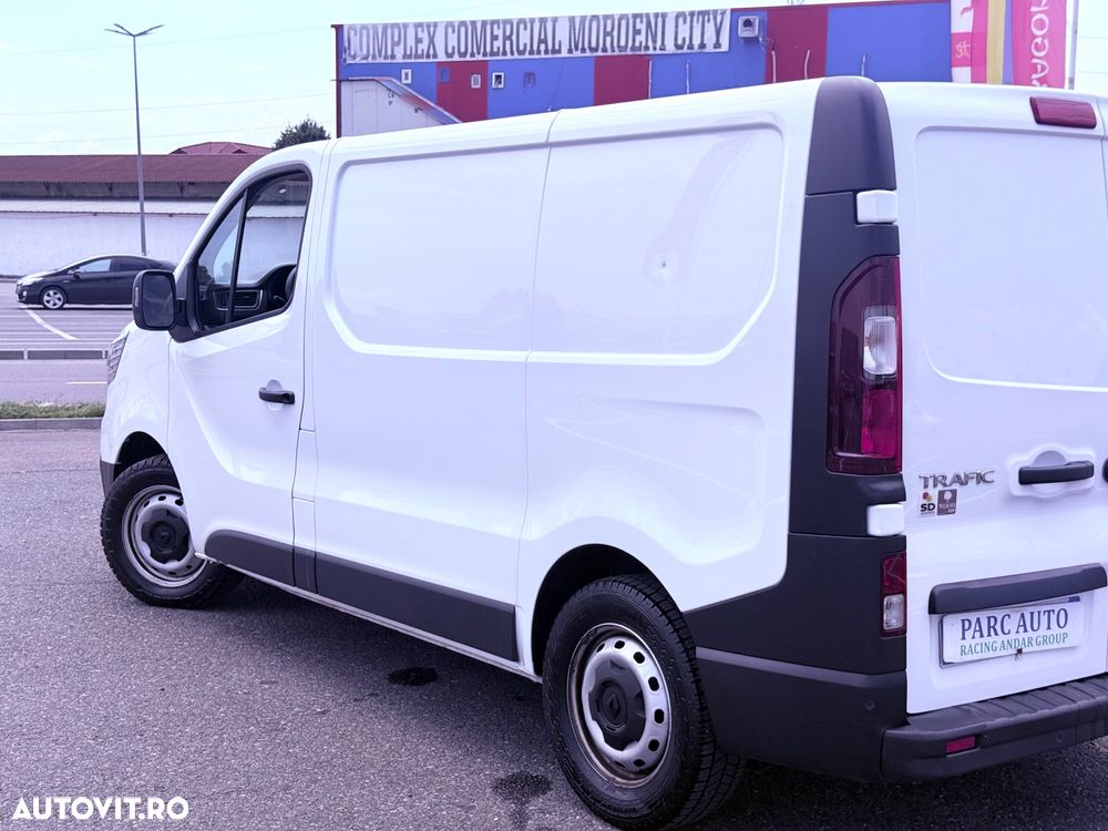 Renault Trafic 2.0 Blue dCi 130 Furgon Cabina Dubla L2H1 - 7