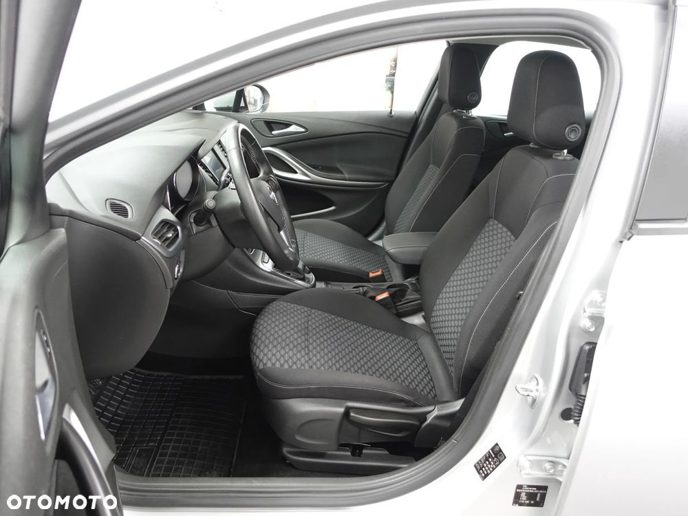 Opel Astra 1.2 Turbo Edition - 21