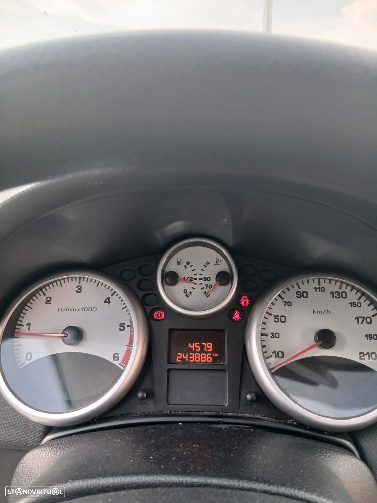 Peugeot 207 1.4 HDi Sport - 1