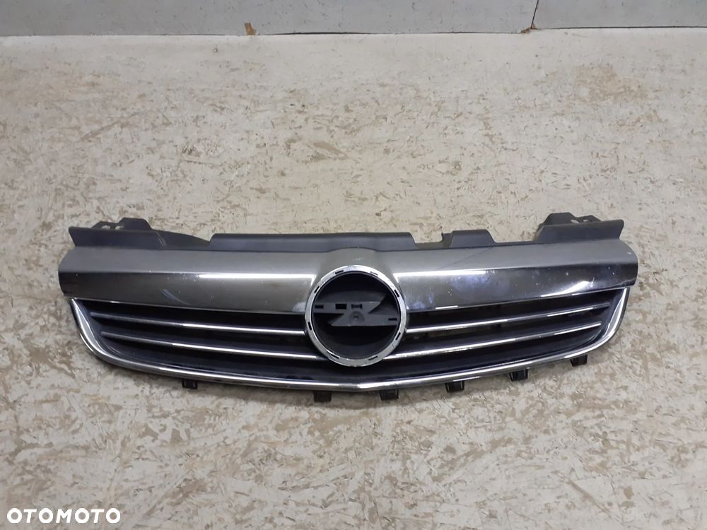 GRILL ATRAPA OPEL ZAFIRA B LIFT 2008-2012r