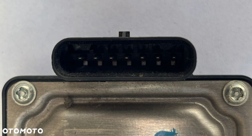 Radar Distronic Przód VAG Volkswagen T-Roc 2Q0907561J Element plastikowy - 3
