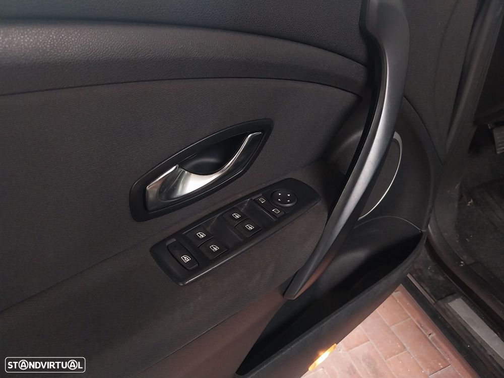 Renault Mégane Sport Tourer 1.5 dCi Dynamique - 4