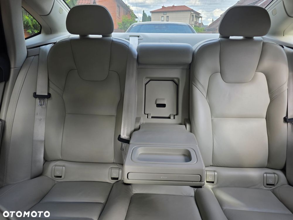 Volvo S90 D3 Inscription - 13