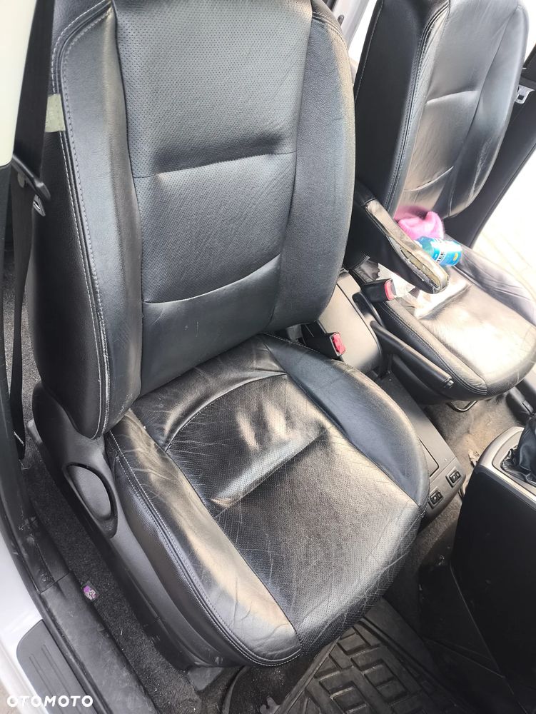 Mazda 5 2.0 Sport - 5