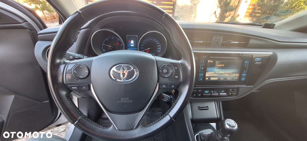 Toyota Auris 1.4 D-4D Premium Comfort - 10