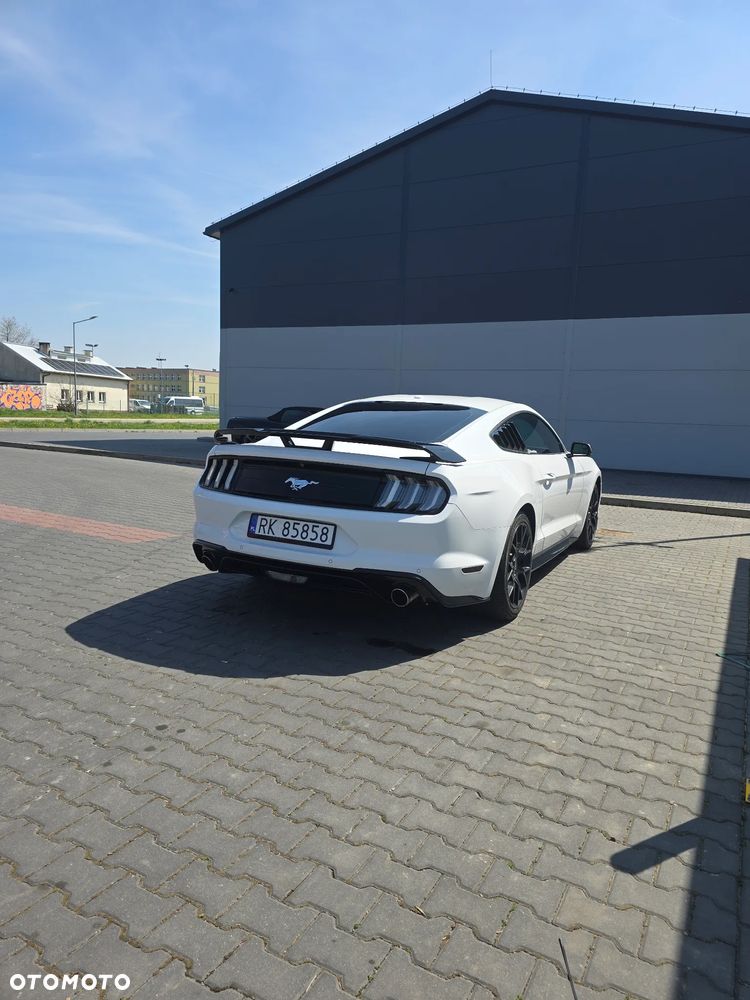 Ford Mustang - 13