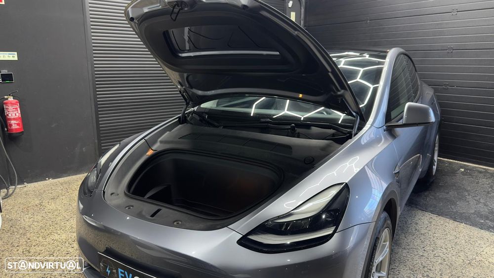 Tesla Model Y Long Range Tração Integral - 39