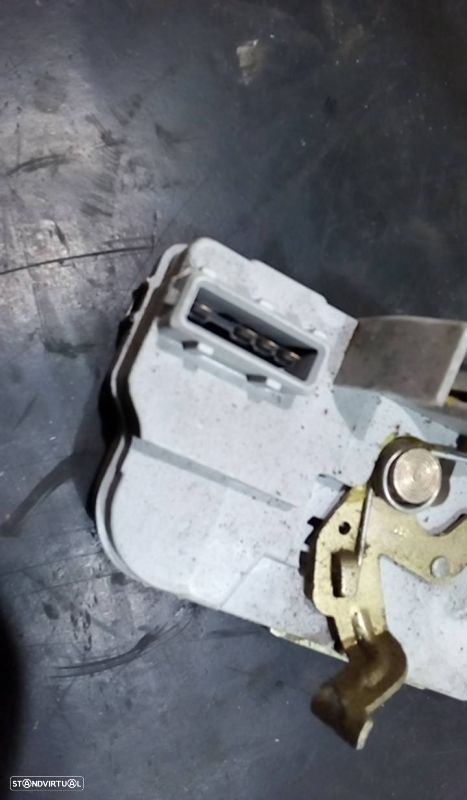 Fecho Da Porta Trás Dto Peugeot 307 Sw (3H) - 3