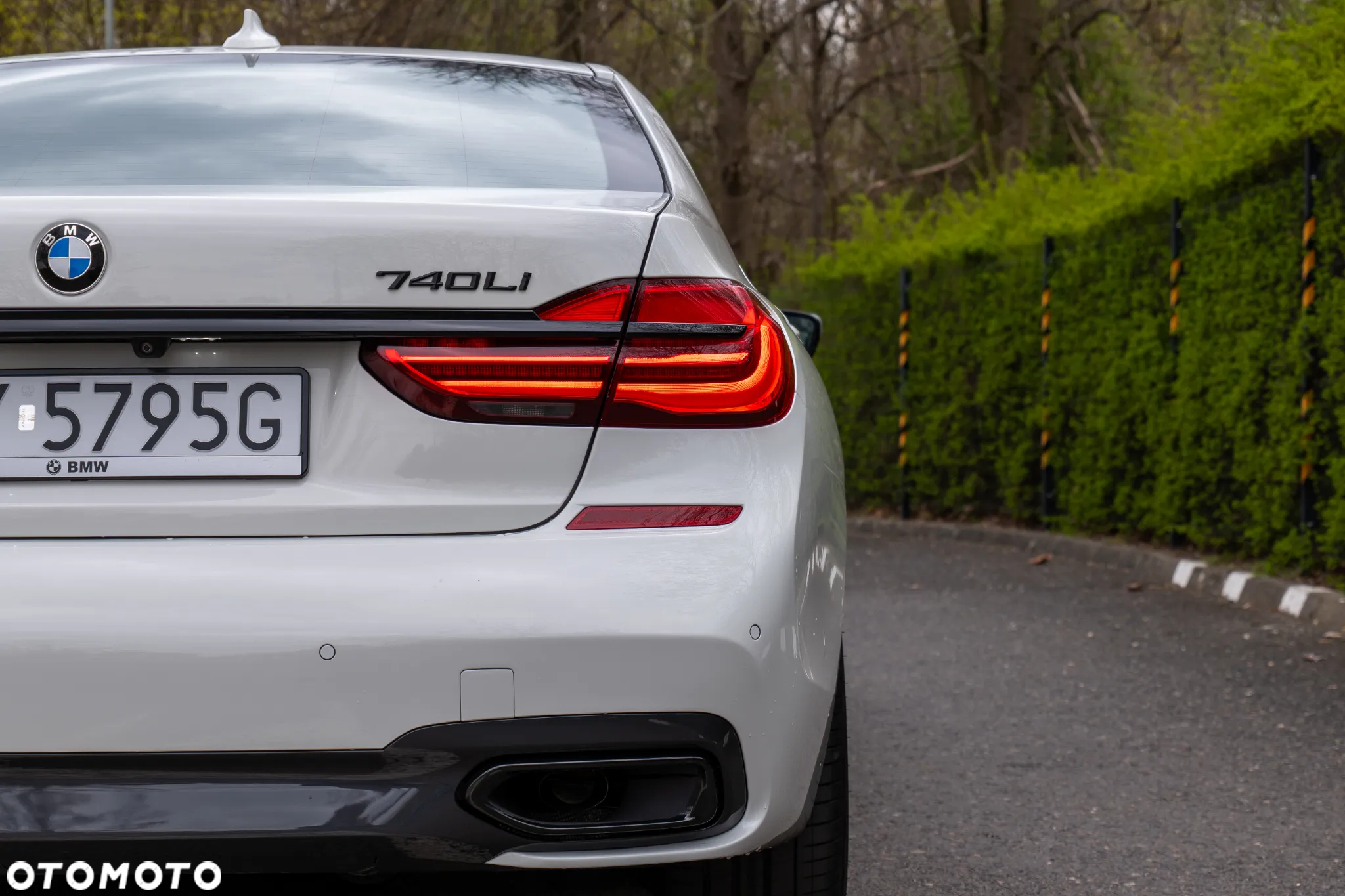 BMW Seria 7 740Li - 6