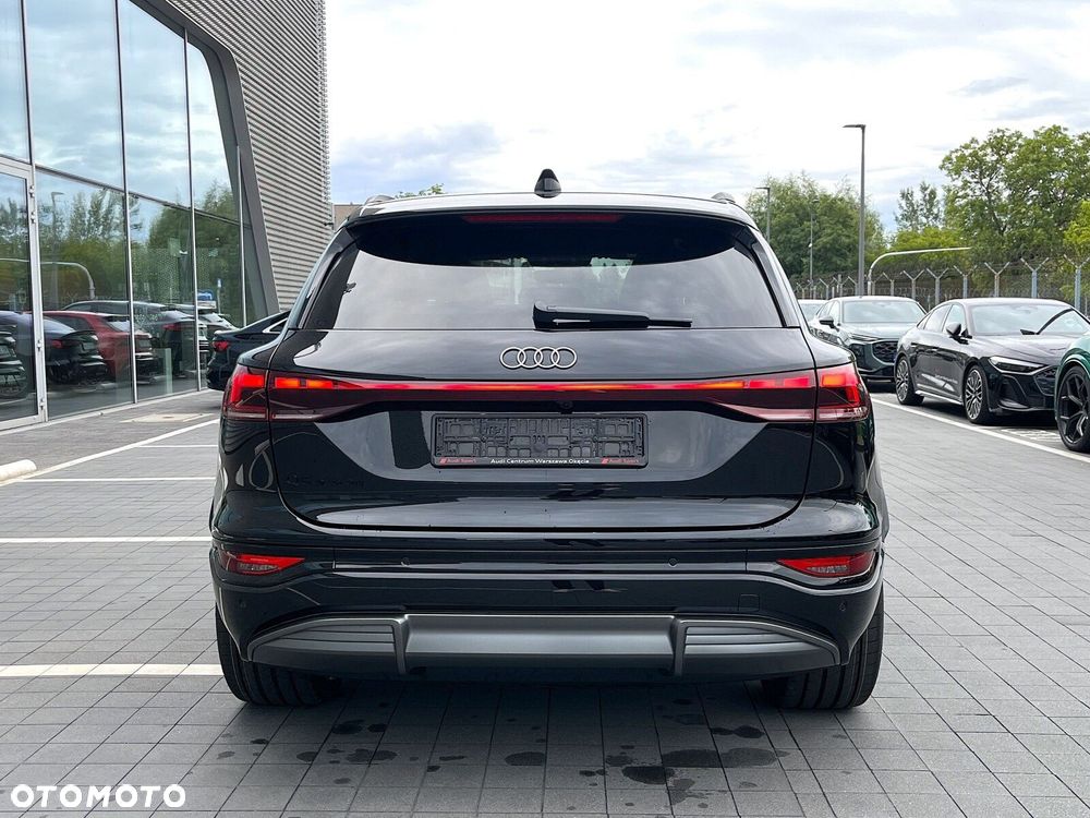 Audi Q6 e-tron - 27