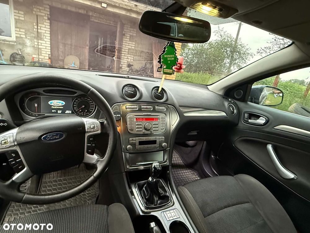 Ford Mondeo - 13