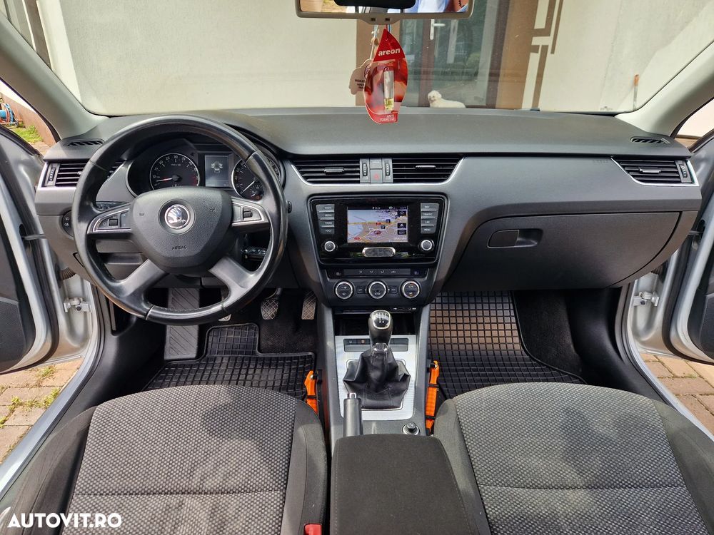 Skoda Octavia 1.6 TDI ELEGANCE - 4