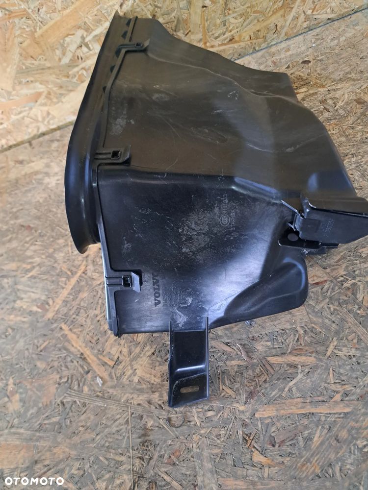 VOLVO XC60 II  WLOT POWIETRZA 31425479 - 3